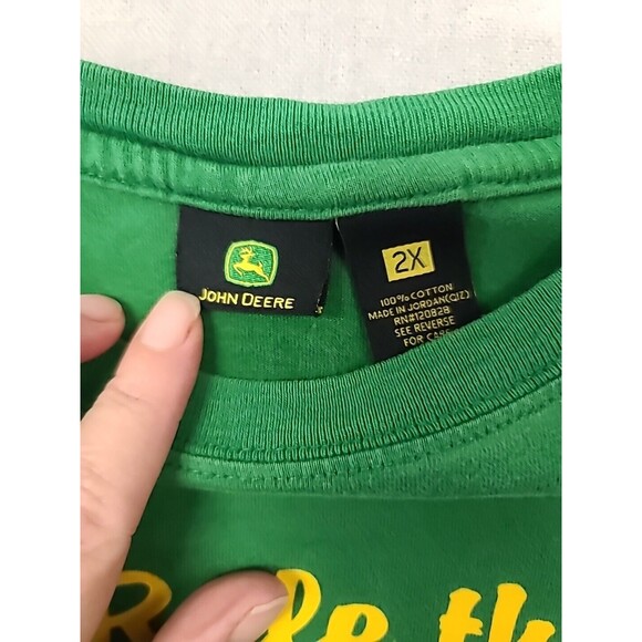 John Deere Green T-Shirt Womans Size 2X Moline ILL "I Rule The Roost" - Picture 3 of 7